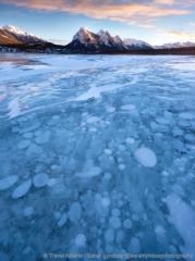 幻想的な氷の芸術 ☆ アブラハム湖のアイスバブル観賞